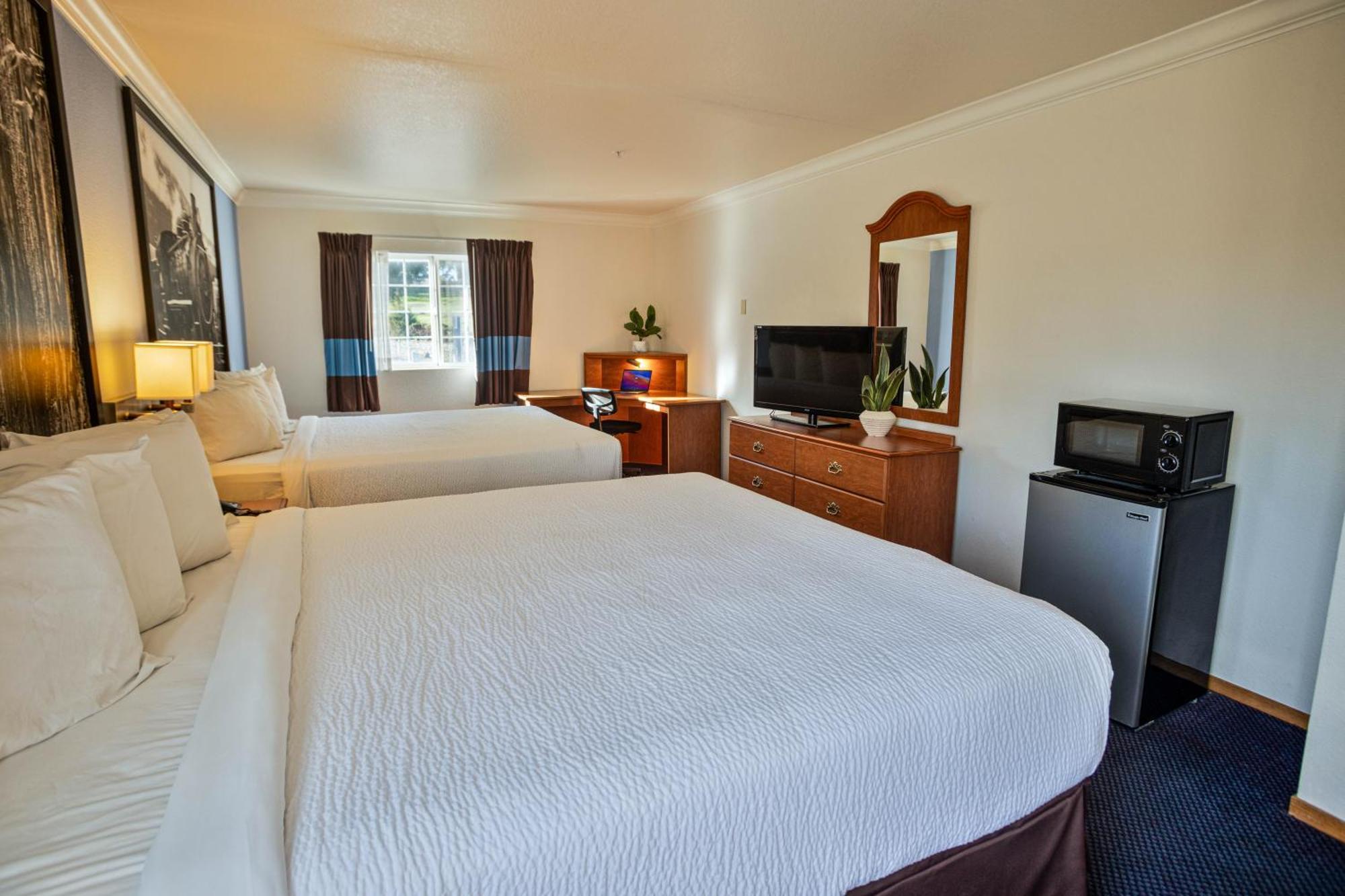 Creekside Inn & Suites Willits Exterior foto